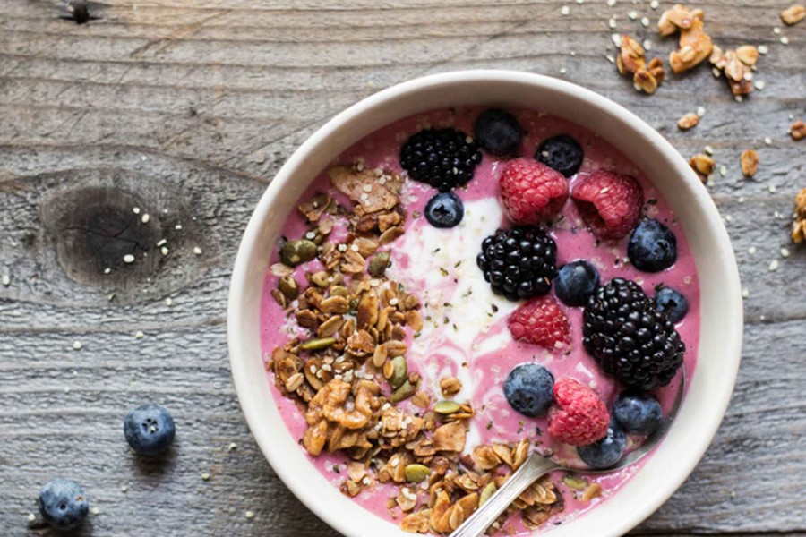 The Whelthy Berry Granola Pot