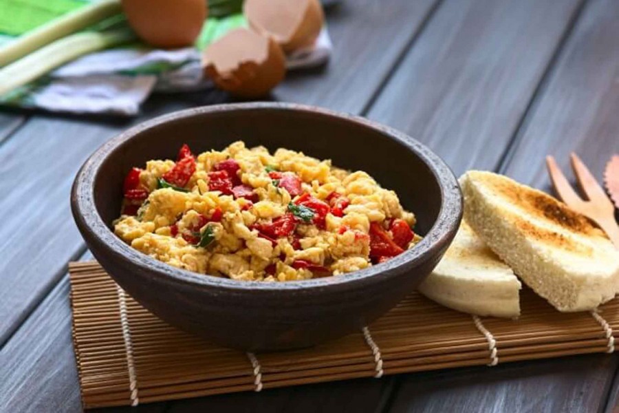 Scrambled Eggs & Veggies