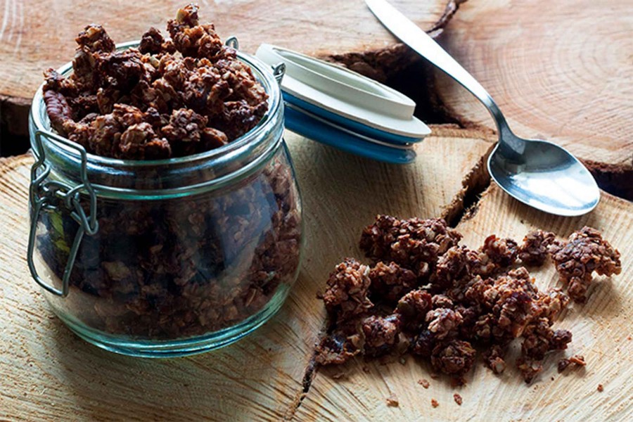 Chocolate Granola Pot